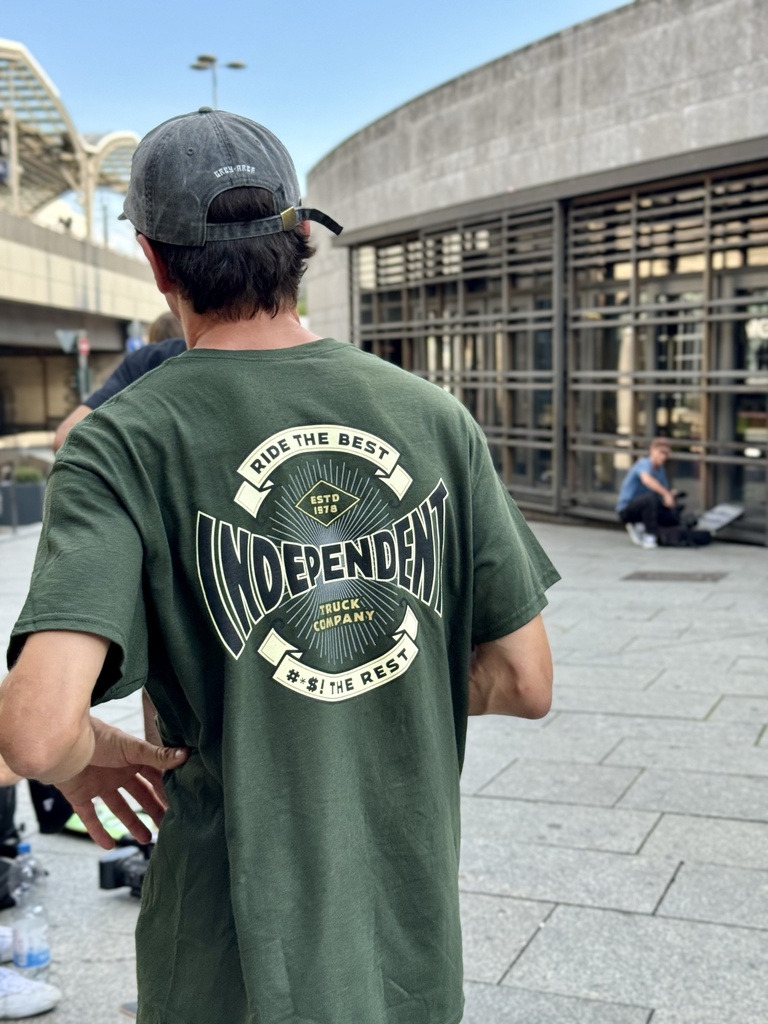 44156276-established-78-ss-heavyweight-t-shirt-forest-mens-independent-1