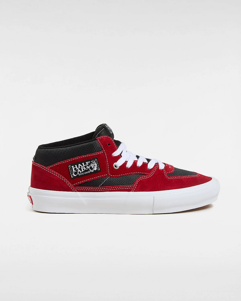 HALF CAB B/W (copia)