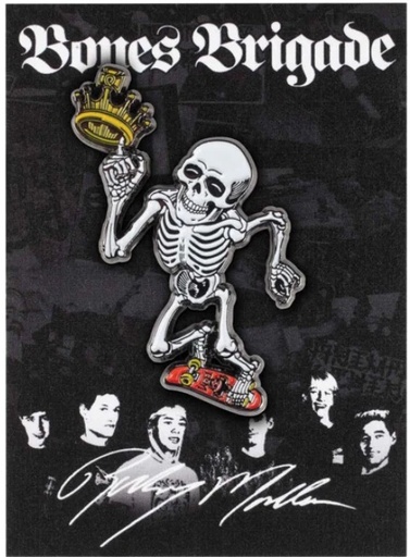 [AJSBBMU15] LAPEL PIN BB MULLEN 15