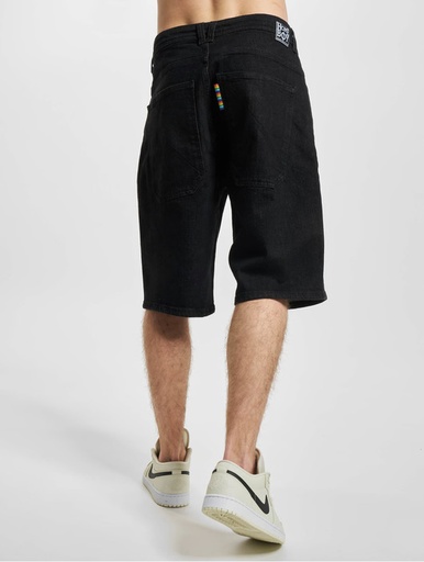 X-TRA BAGGY DENIM SHORTS